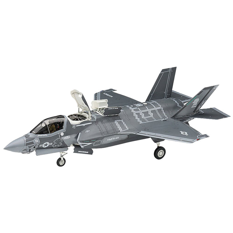 Hasegawa F-35 Lightning II B Prototype 1/72 Scale Model